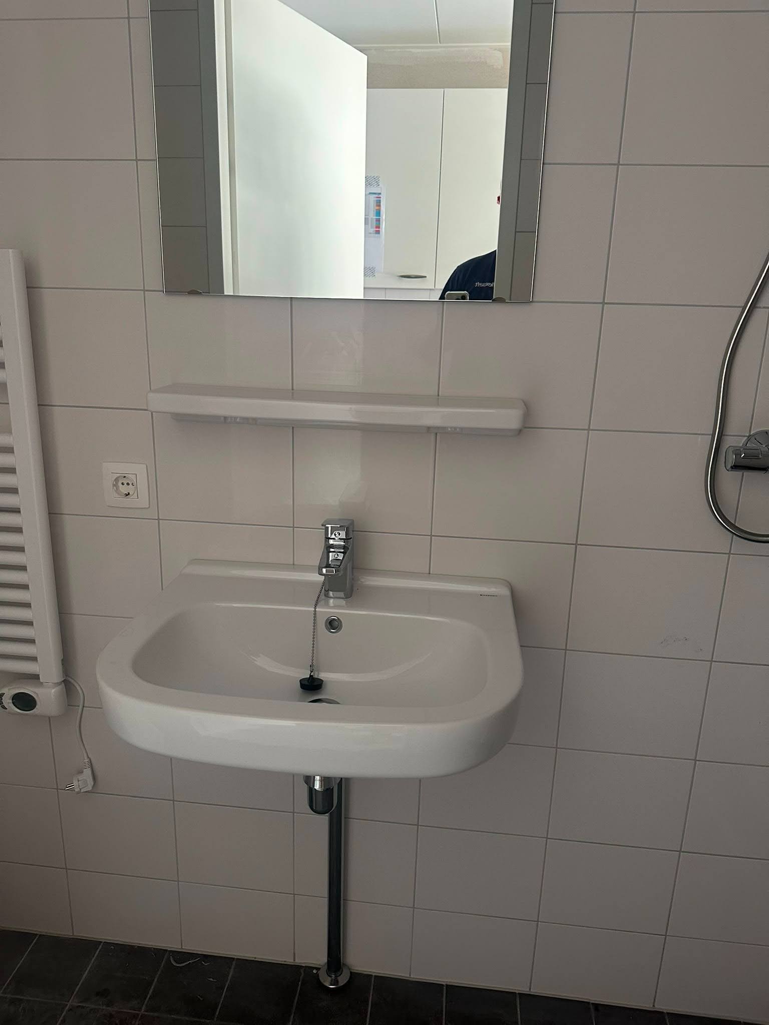Complete bathroom fit-out in a modular home - tiling, fixtures and full plumbing from scratch