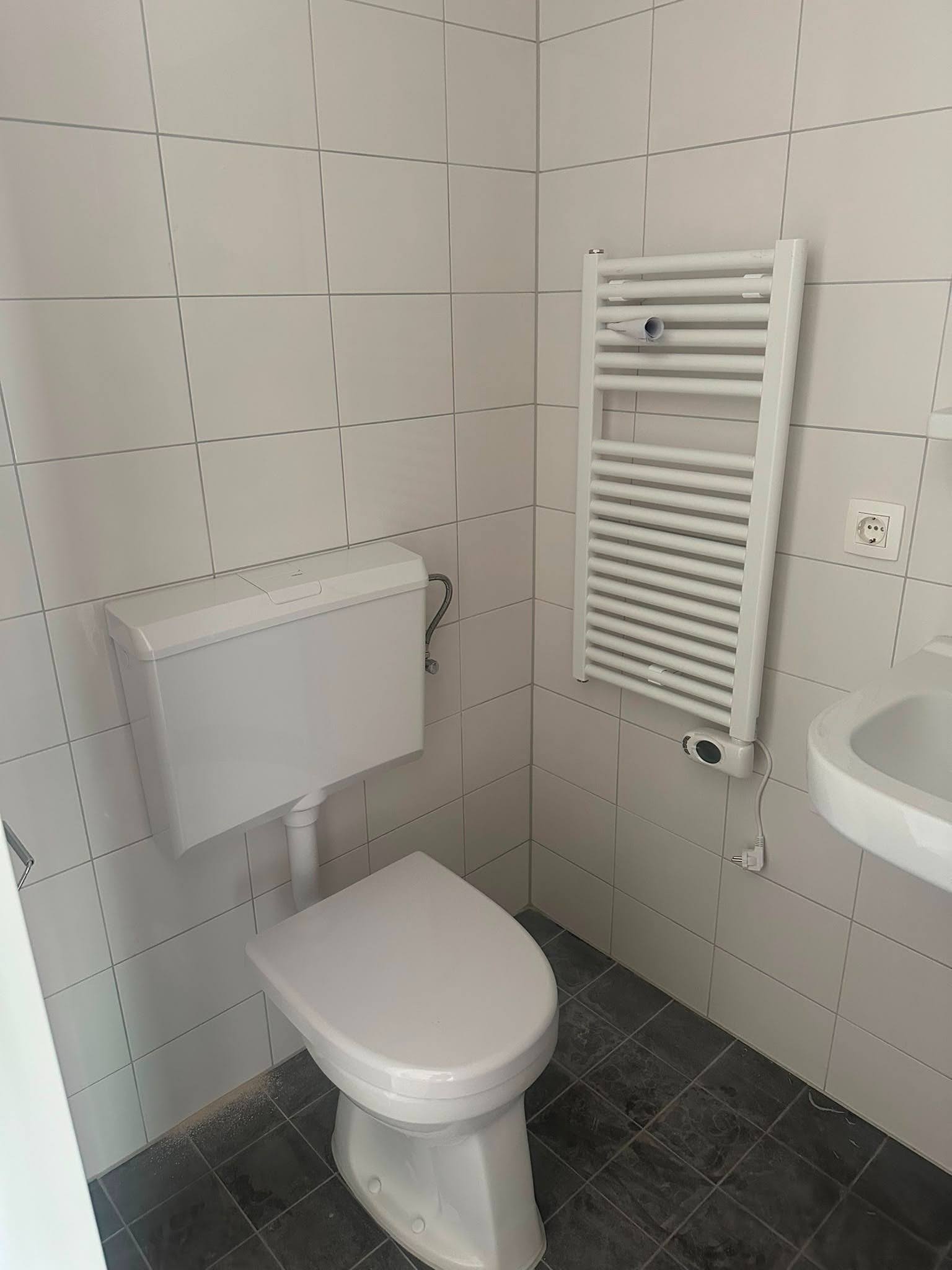 Complete bathroom fit-out in a modular home - tiling, fixtures and full plumbing from scratch
