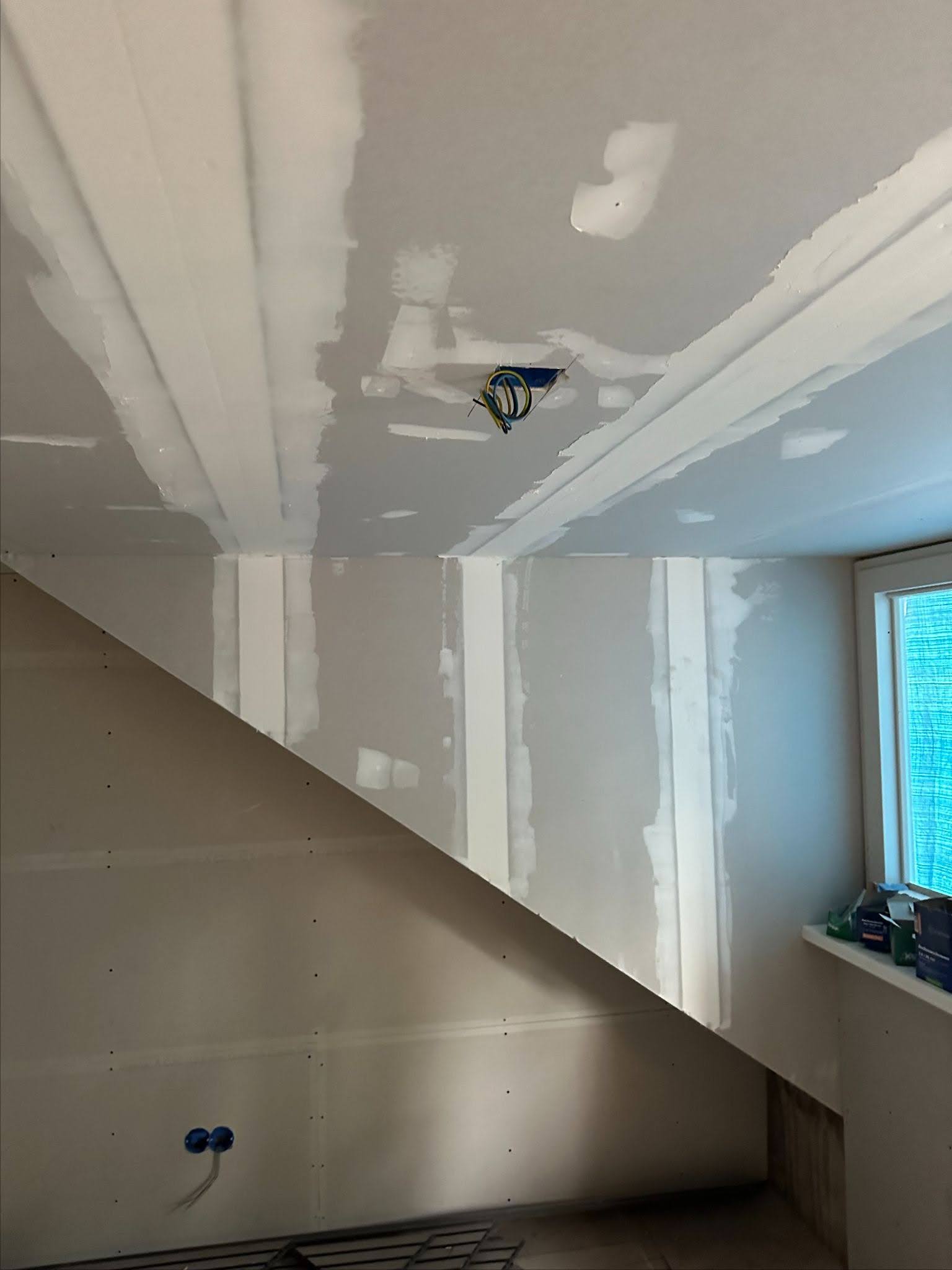 Plastering, Skim Coating & Painting